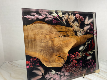 Mountain Charm to your Table- Olive wood with Transparent Resin and Dried Flowers