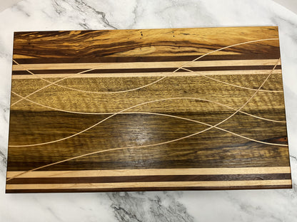 Signature Artisan Cutting Board – Handcrafted Hardwood