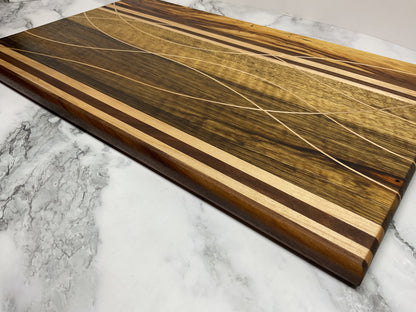 Signature Artisan Cutting Board – Handcrafted Hardwood